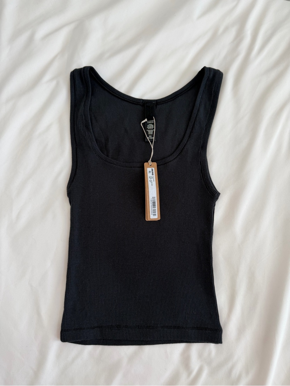 Skims Cotton Rib Tank - Picture 5 of 5
